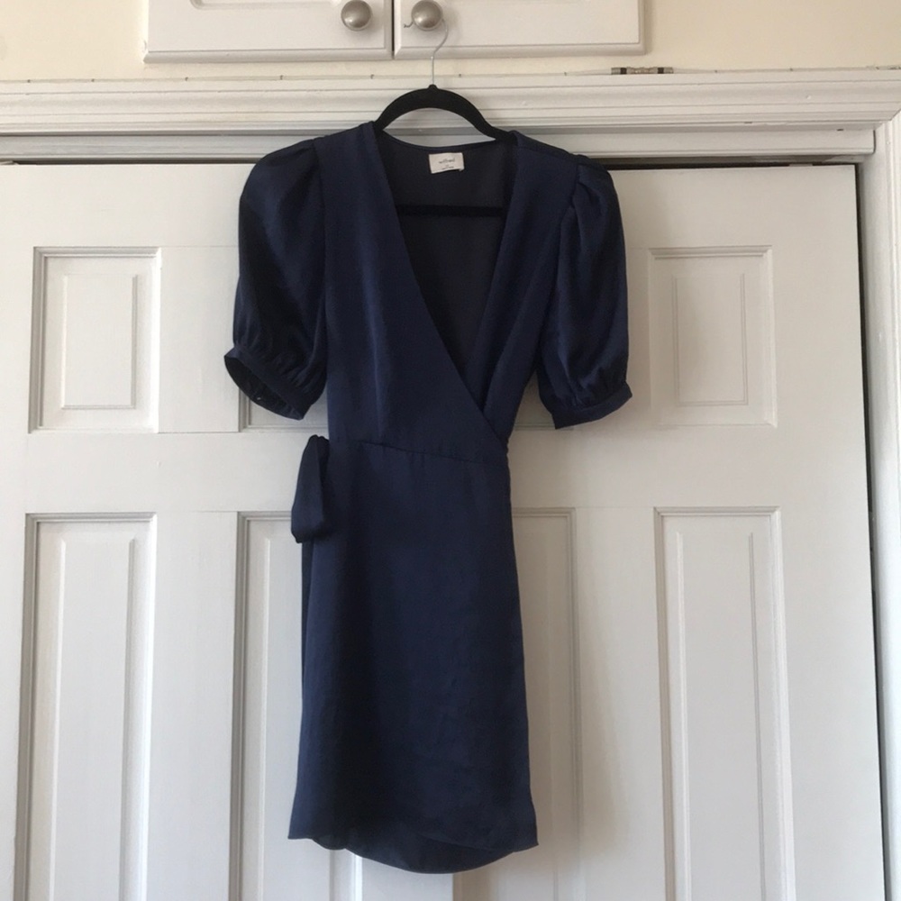Wilfred “Lune” NWOT mini satin wrap dress